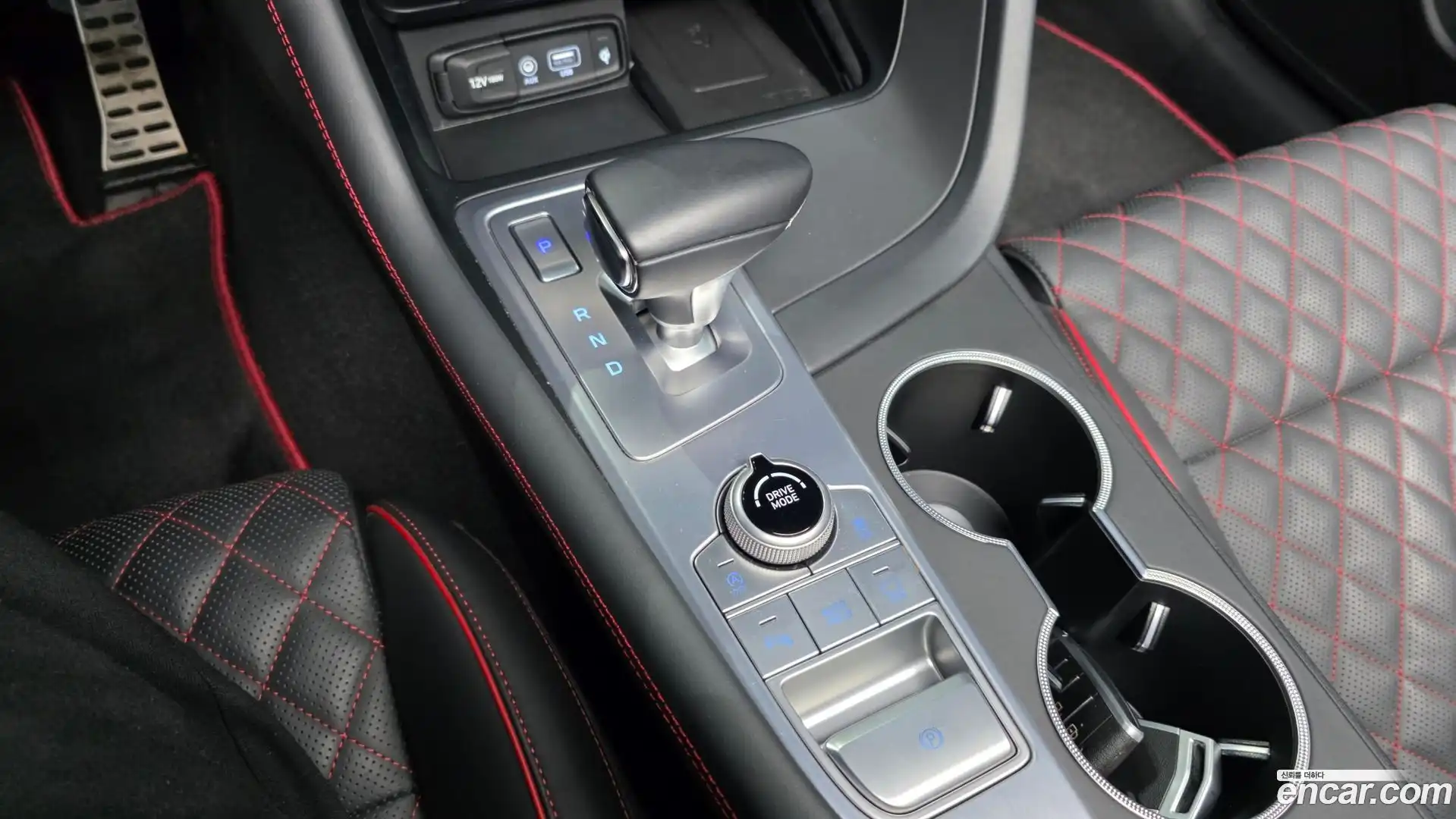 G70 Genesis 2019.0-INNER-009
