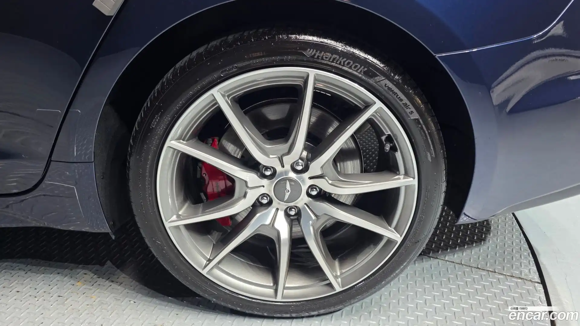 G70 Genesis 2019.0-OUTER-031