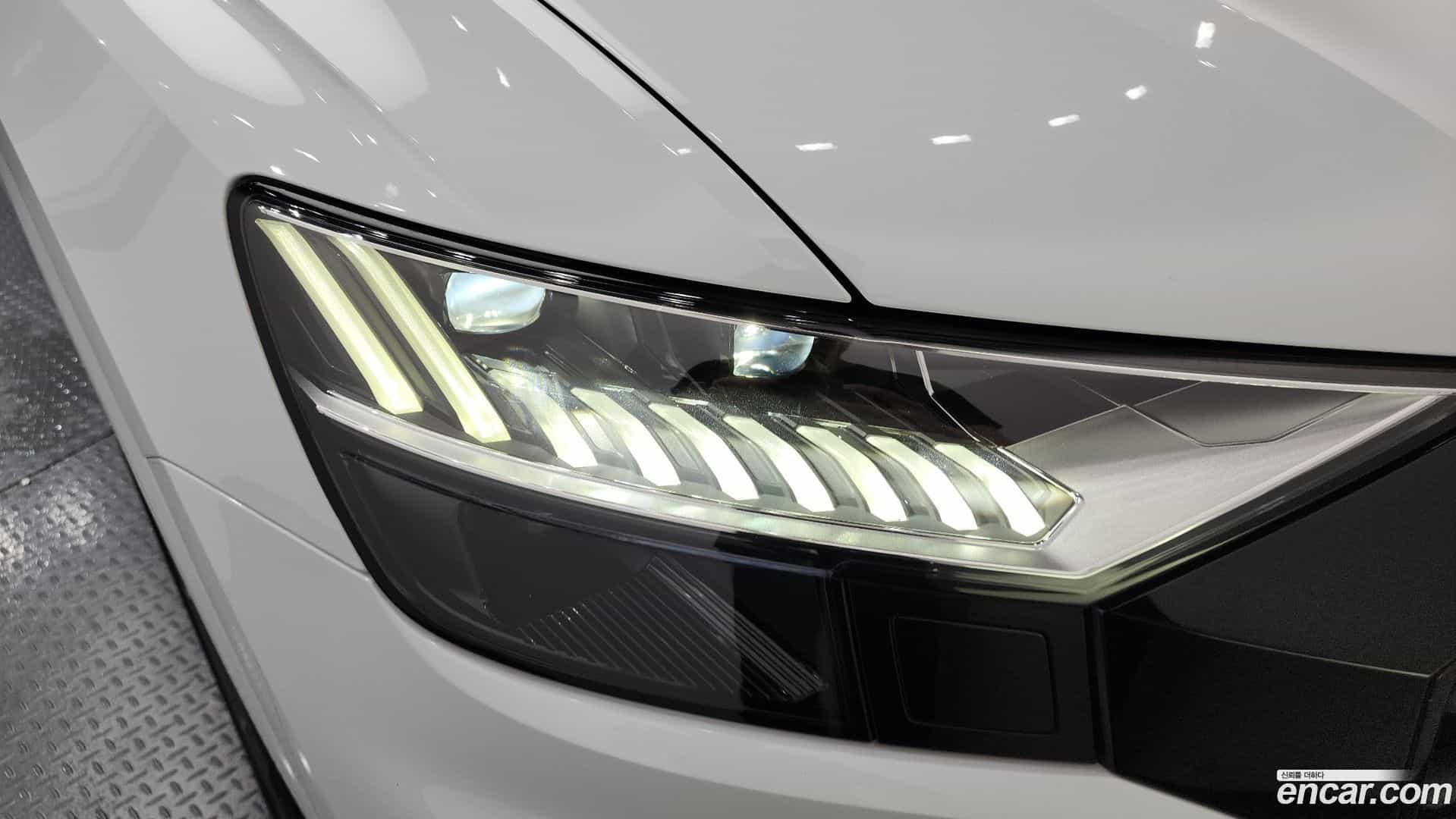 Q8 Audi 2023.11-OUTER-032