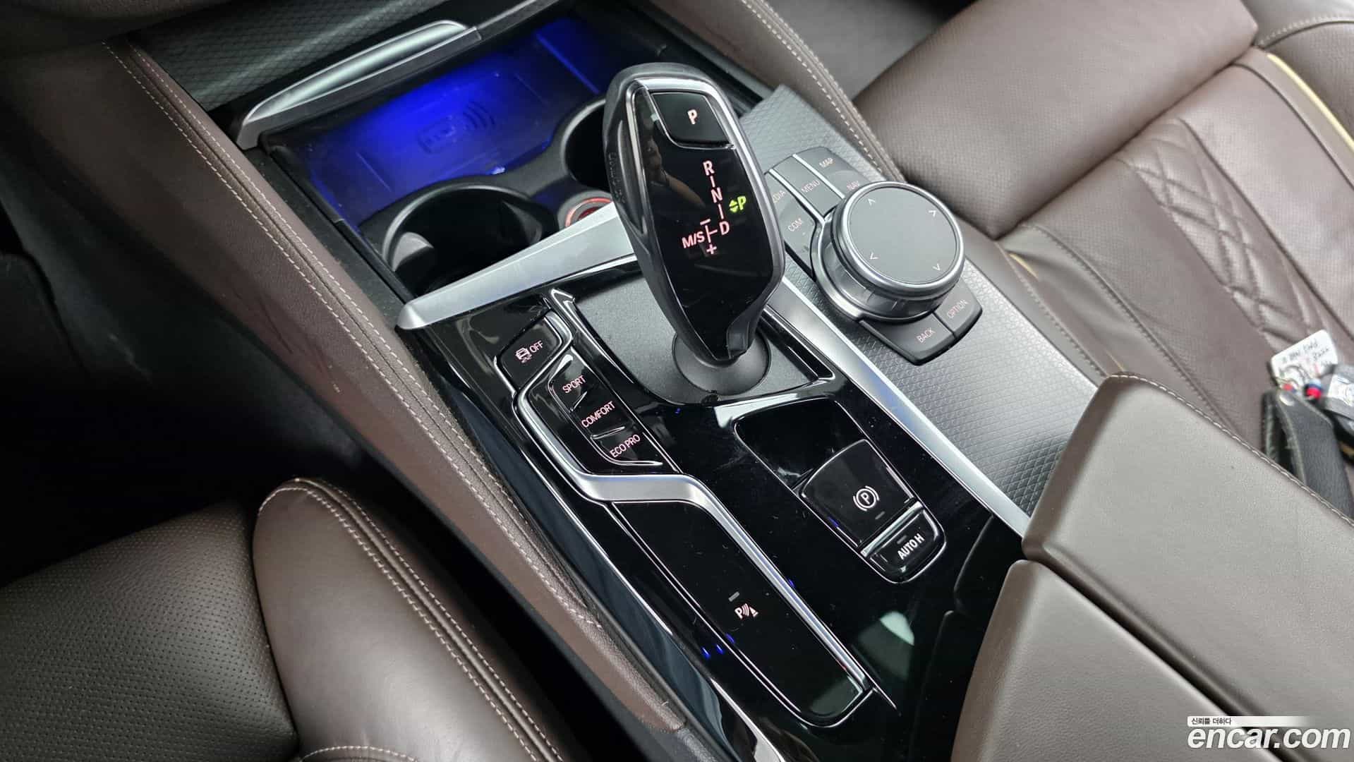 5-Series BMW 2022.10-INNER-009