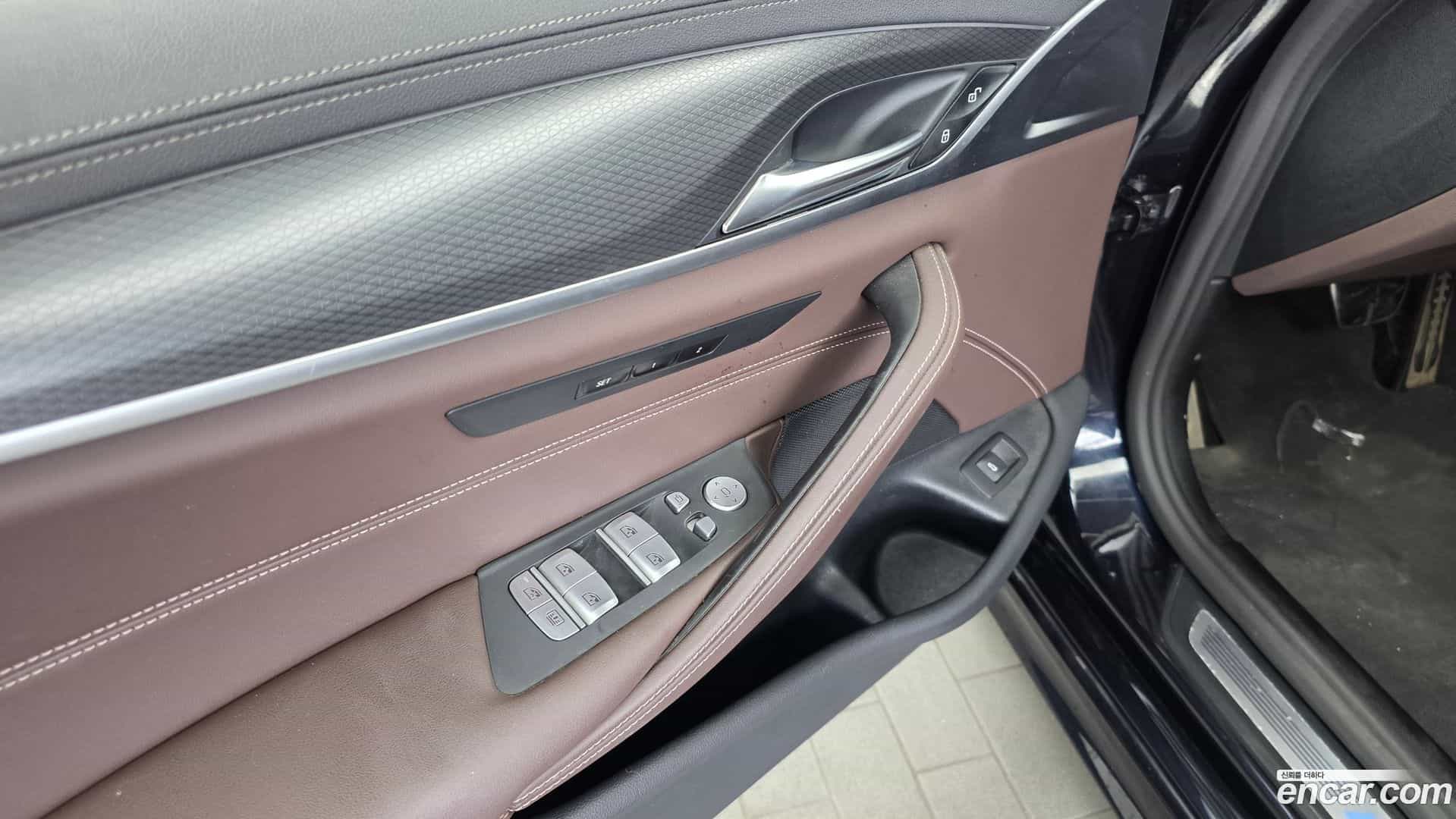 5-Series BMW 2022.10-OPTION-048
