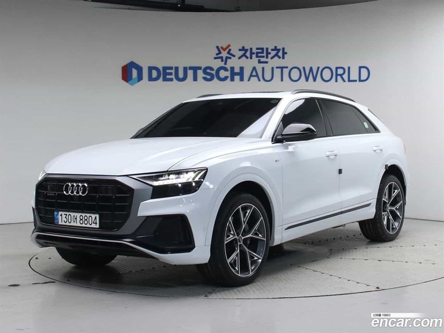 Q8 Audi 2023.2-OUTER-001