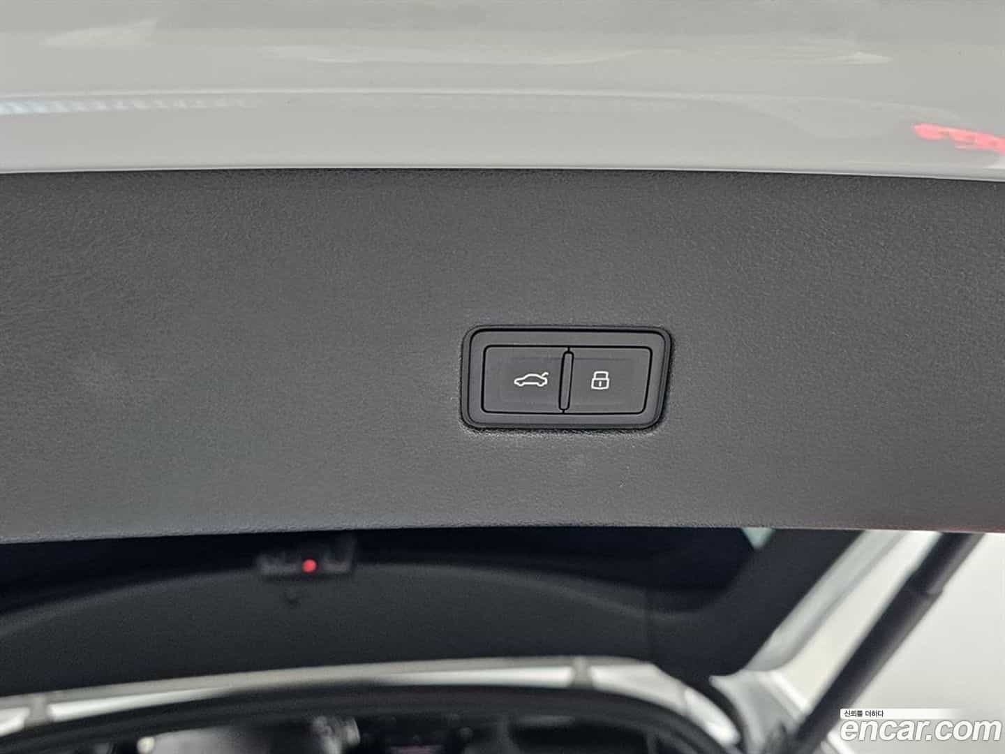 Q8 Audi 2023.2-OPTION-024
