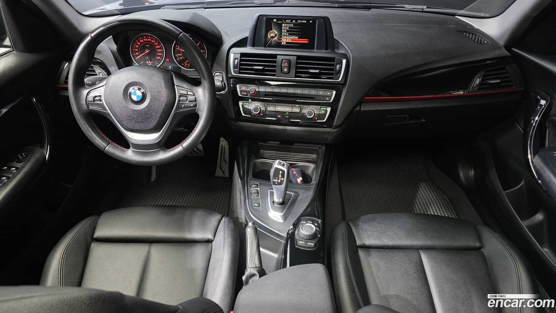 1-Series BMW 2015.6-INNER-007