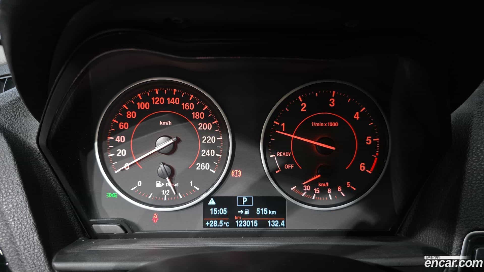 1-Series BMW 2015.6-INNER-008