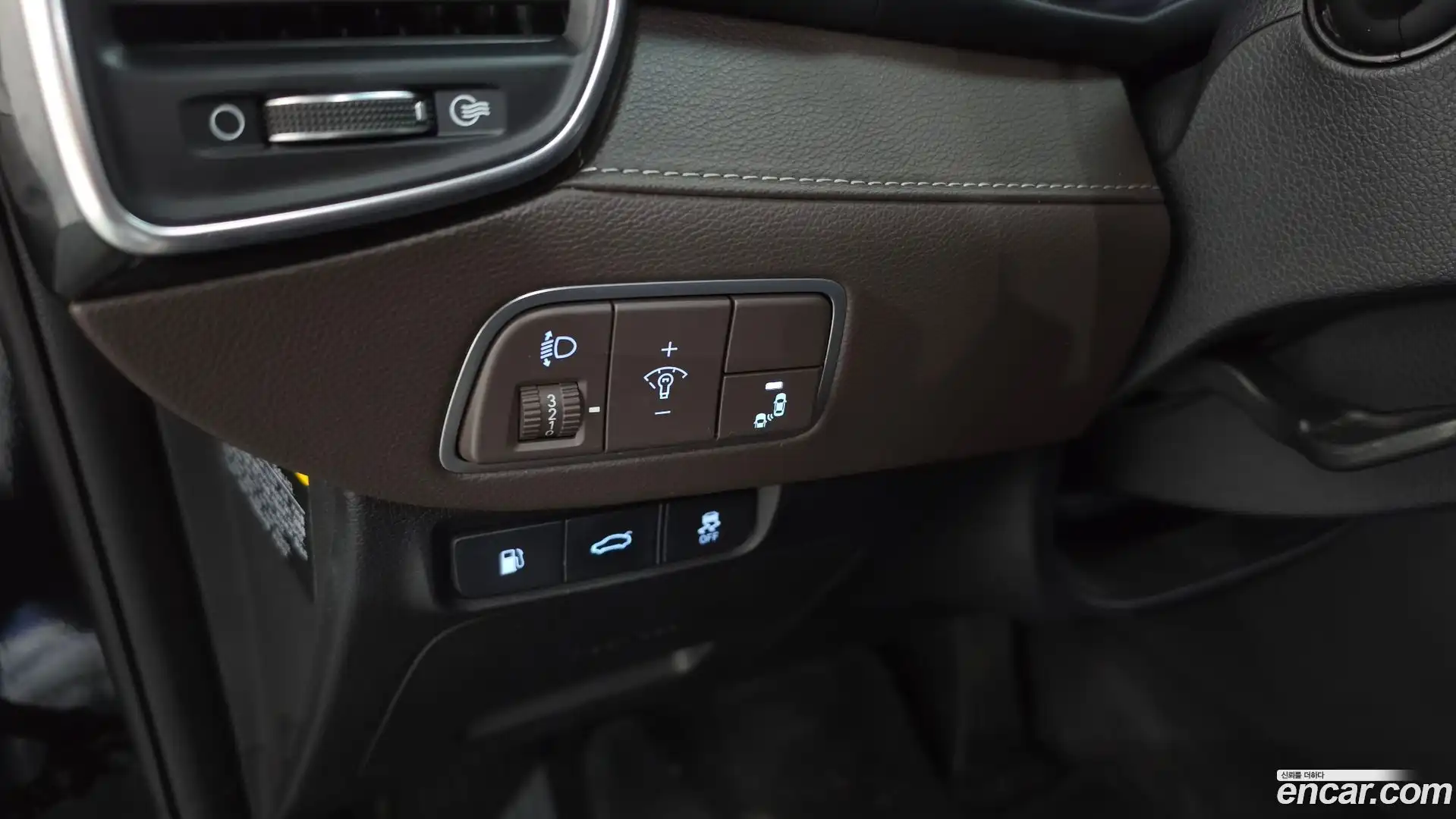 Grandeur Hyundai 2017.6-OPTION-024
