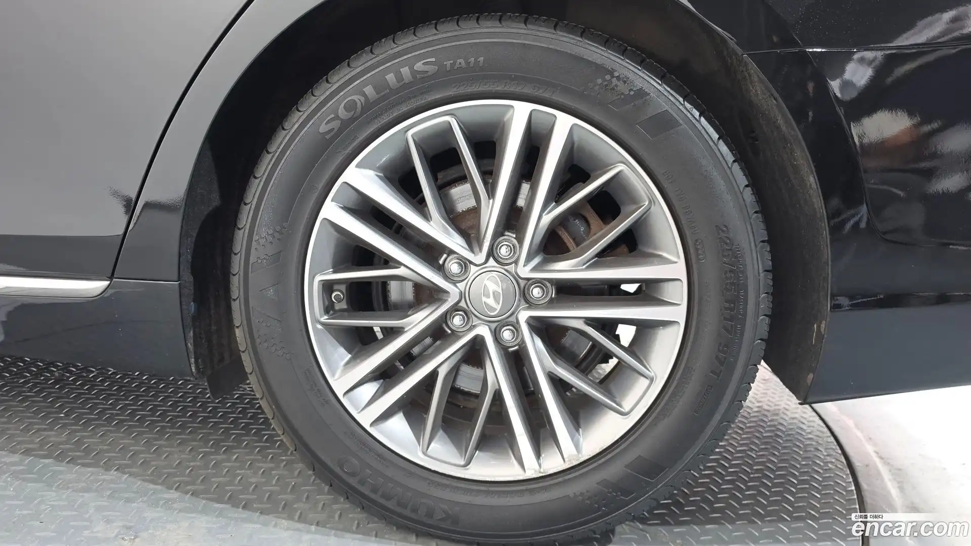 Grandeur Hyundai 2017.6-OUTER-031