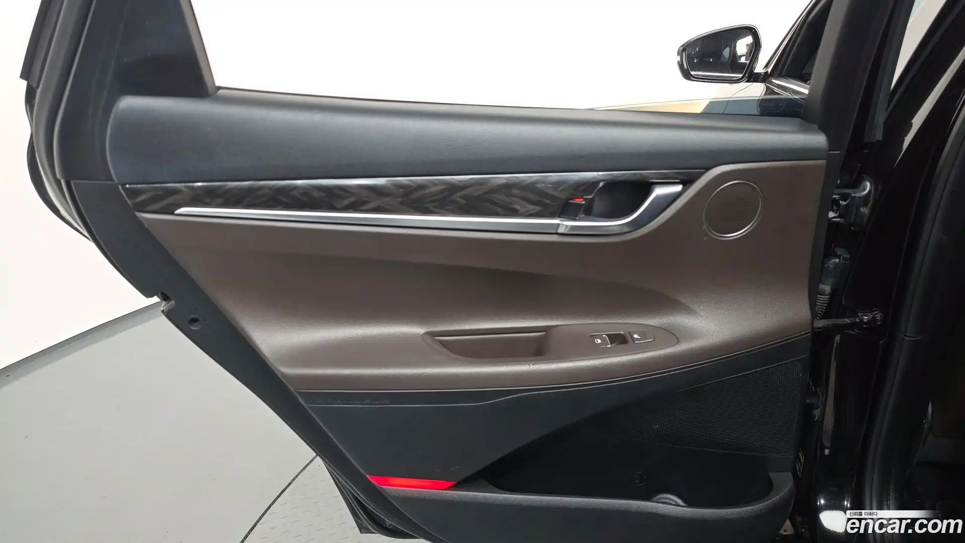 Grandeur Hyundai 2017.6-INNER-035