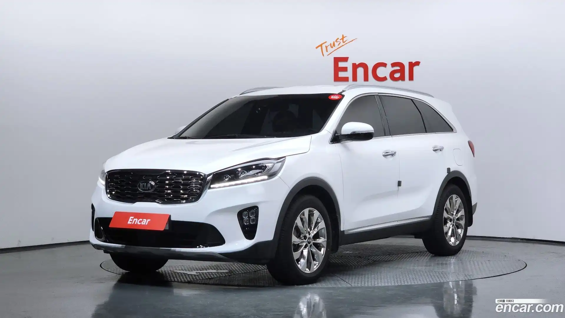 Sorento Kia 2019.6-OUTER-001