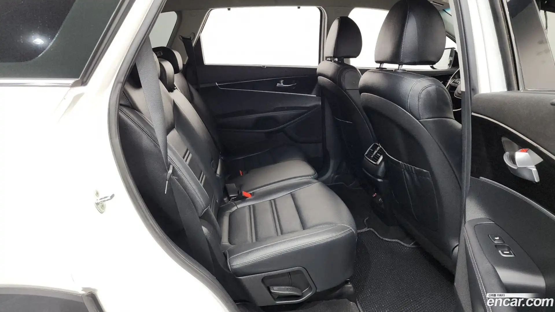 Sorento Kia 2019.6-OPTION-015