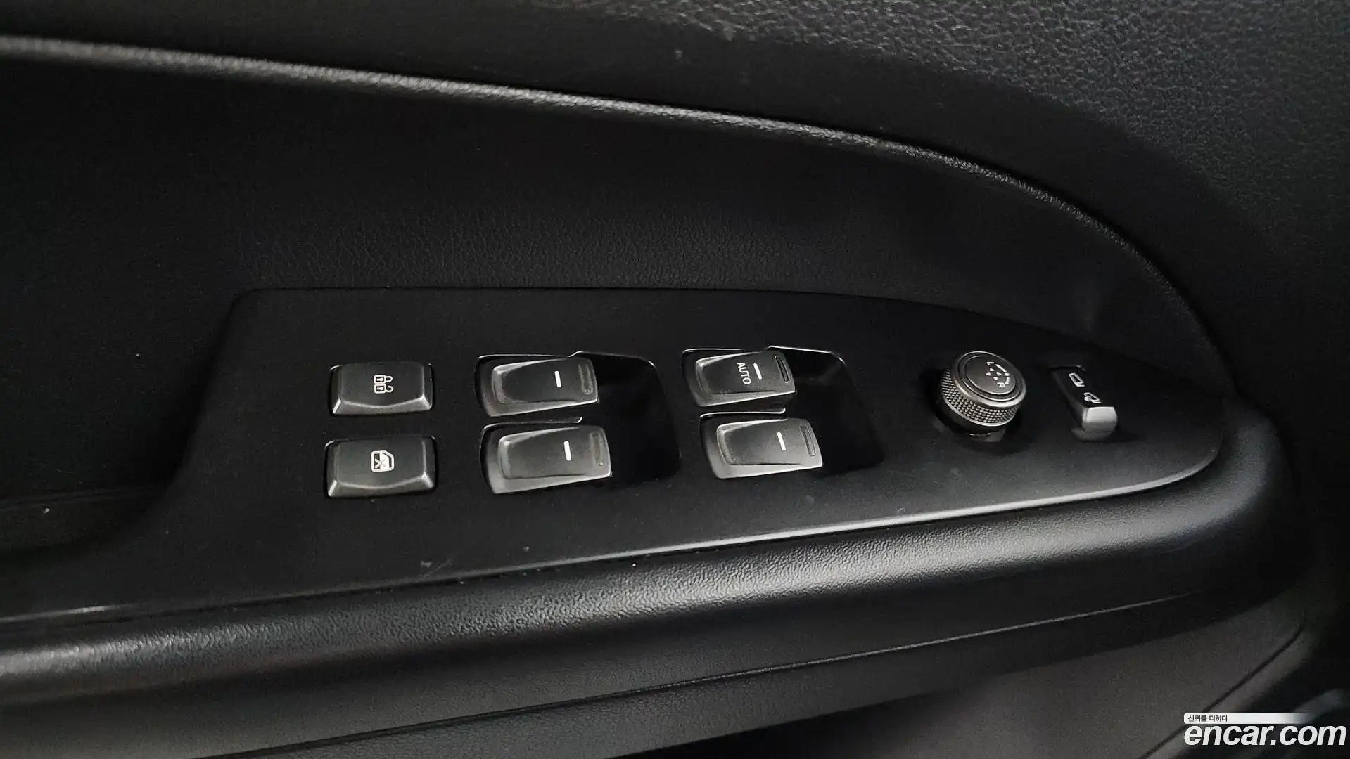 Rexton KG Mobility 2020.0-OPTION-044