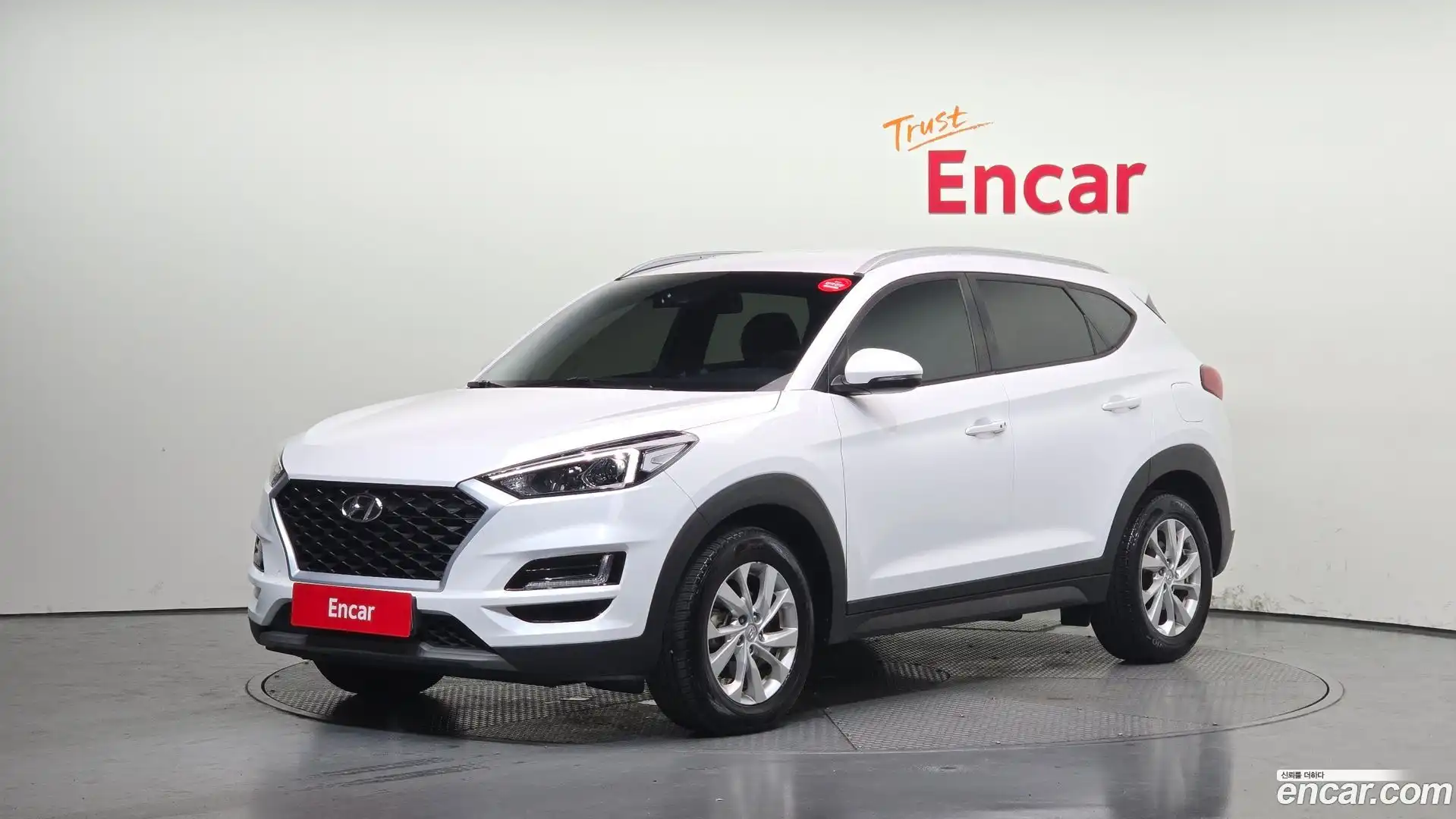 Tucson Hyundai 2019.1-OUTER-001