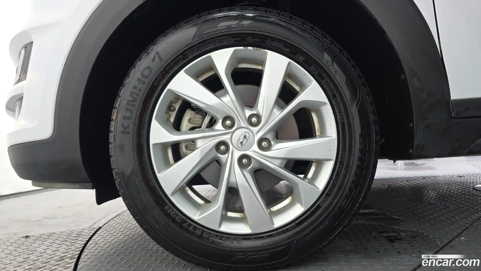 Tucson Hyundai 2019.1-OUTER-005
