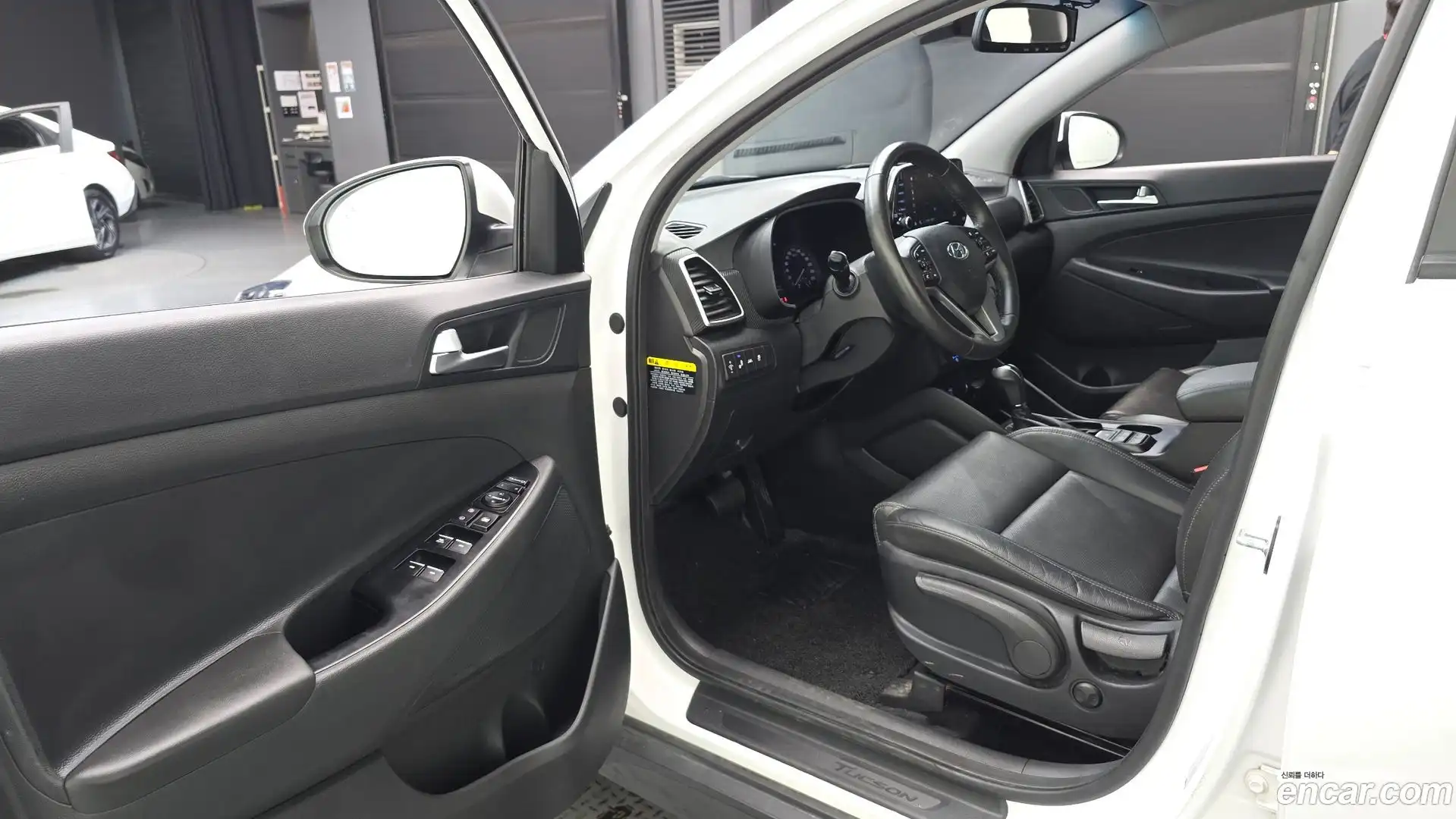 Tucson Hyundai 2019.1-INNER-010