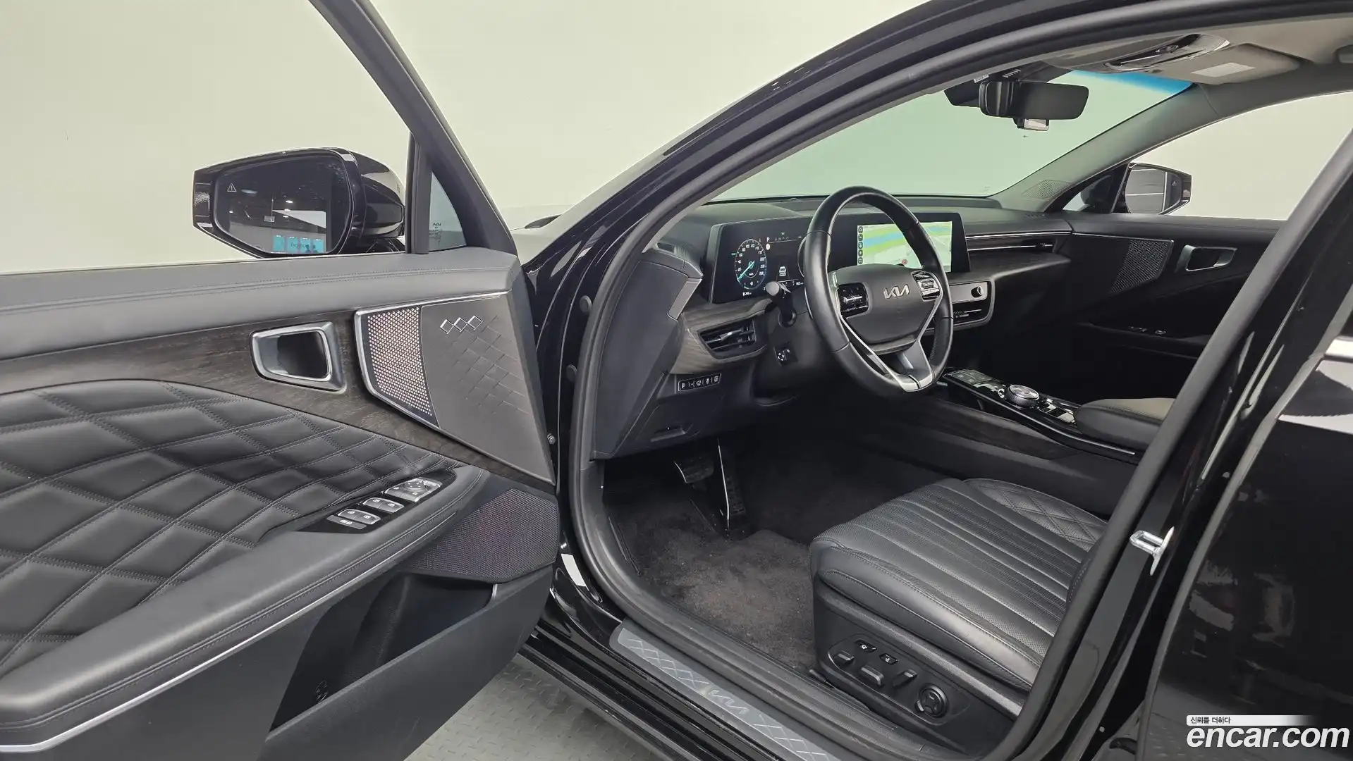 K8 Kia 2022.0-INNER-010