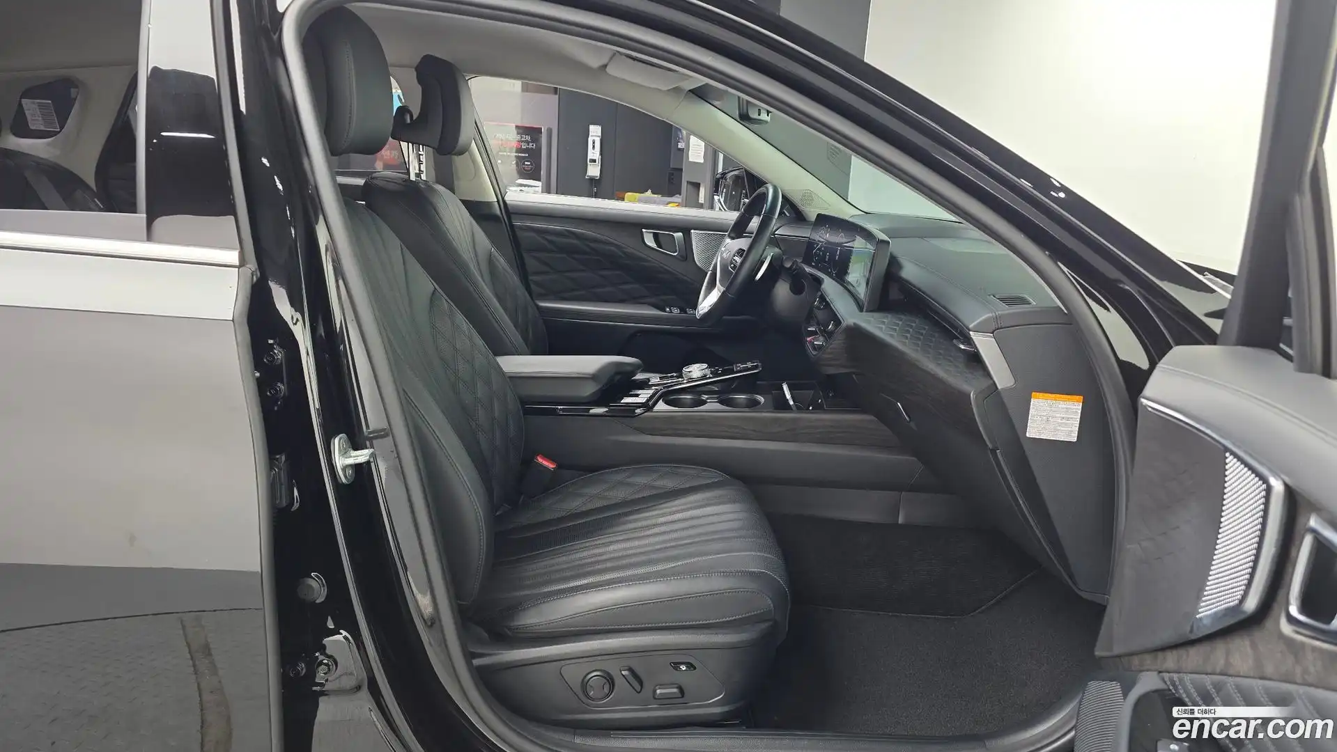 K8 Kia 2022.0-OPTION-015