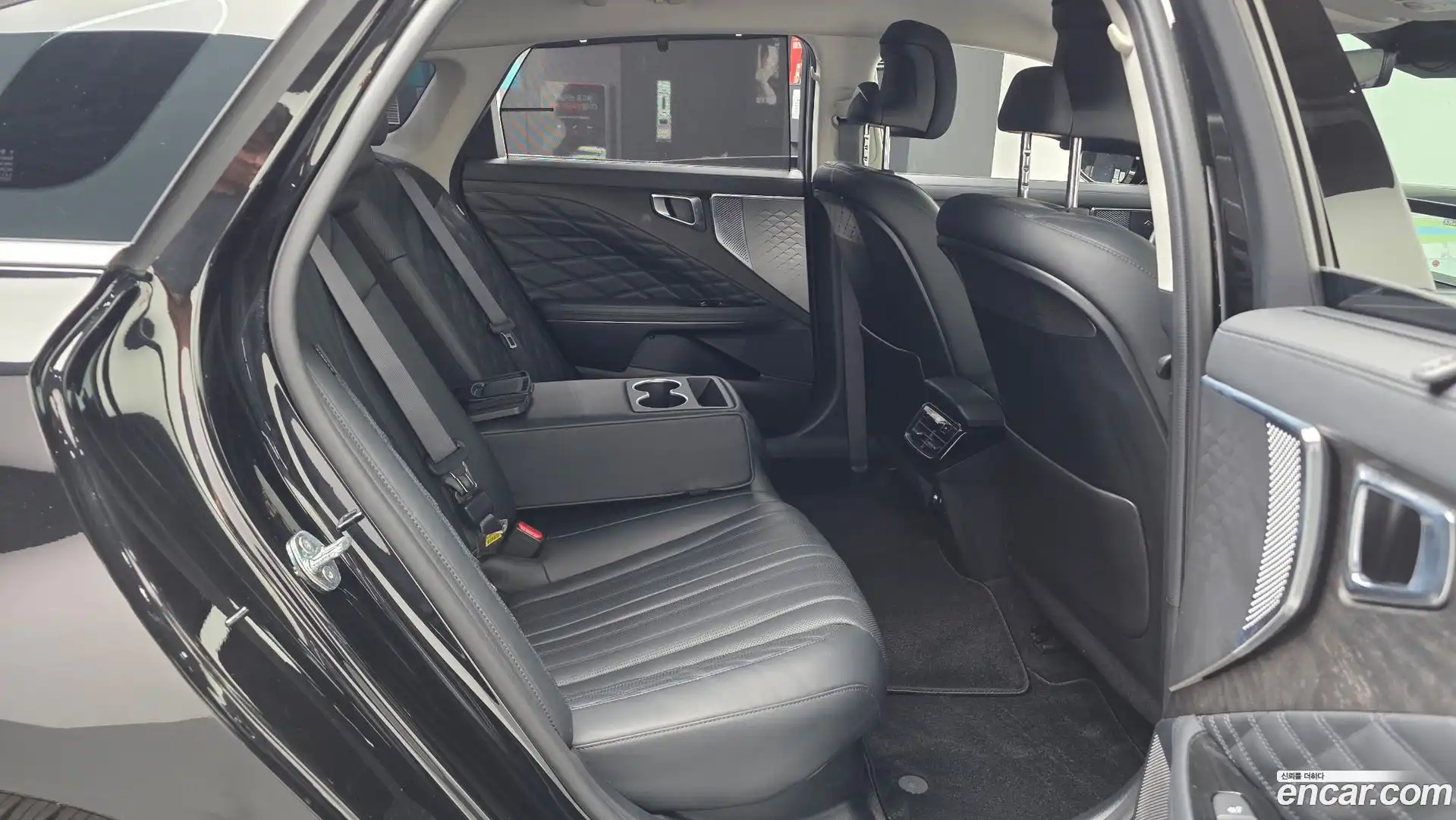 K8 Kia 2022.0-INNER-036