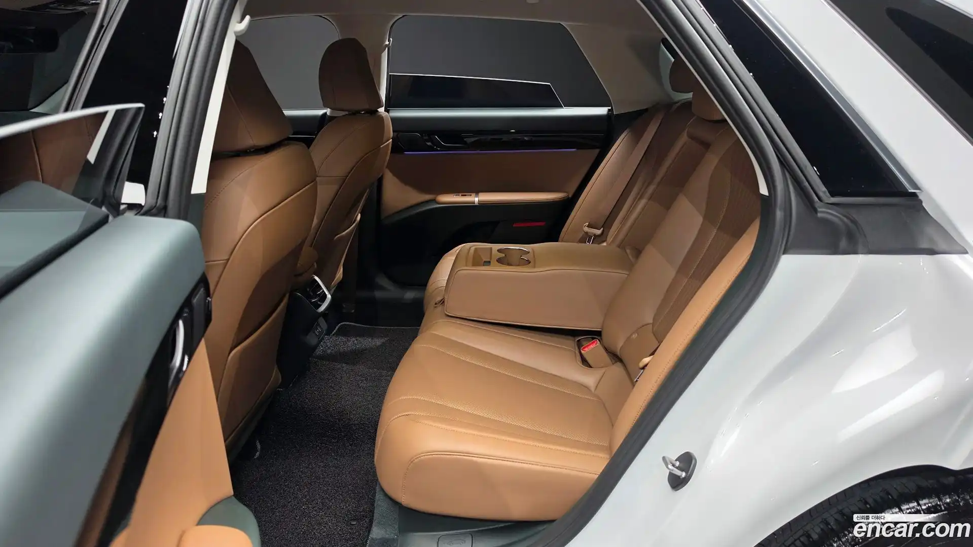 Grandeur Hyundai 2024.6-OPTION-015