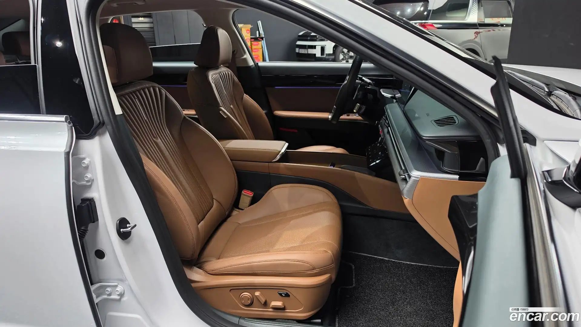 Grandeur Hyundai 2024.6-INNER-036