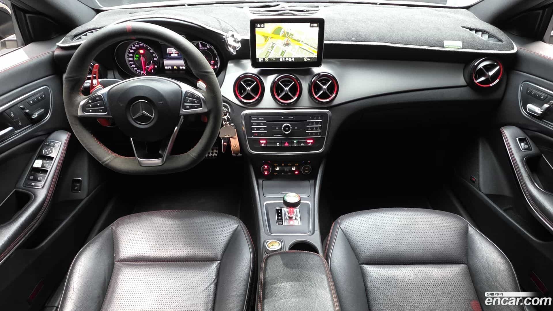CLA-Class Mercedes-Benz 2015.2-INNER-007