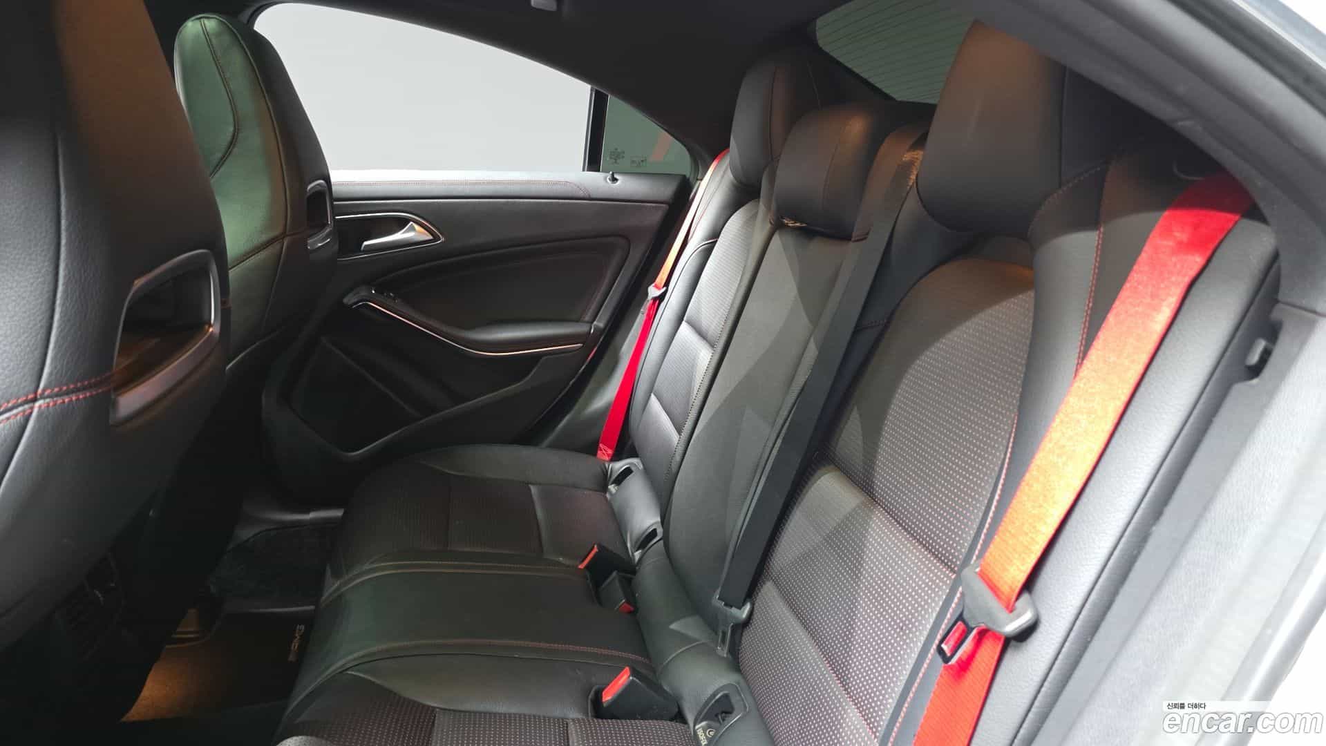 CLA-Class Mercedes-Benz 2015.2-OPTION-015