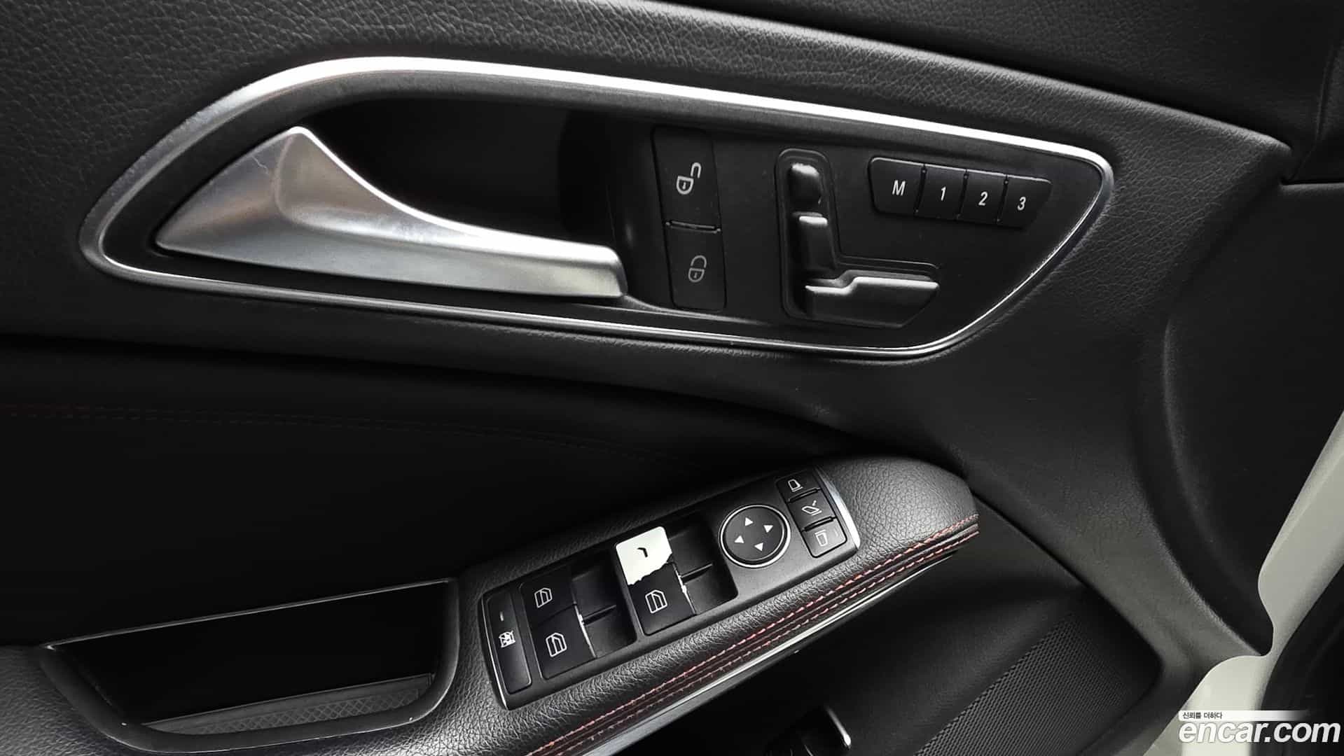 CLA-Class Mercedes-Benz 2015.2-OPTION-023
