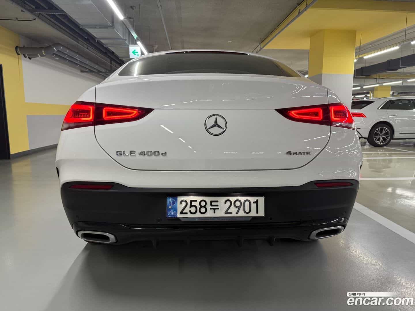 GLE-Class Mercedes-Benz 2022.9-OUTER-004
