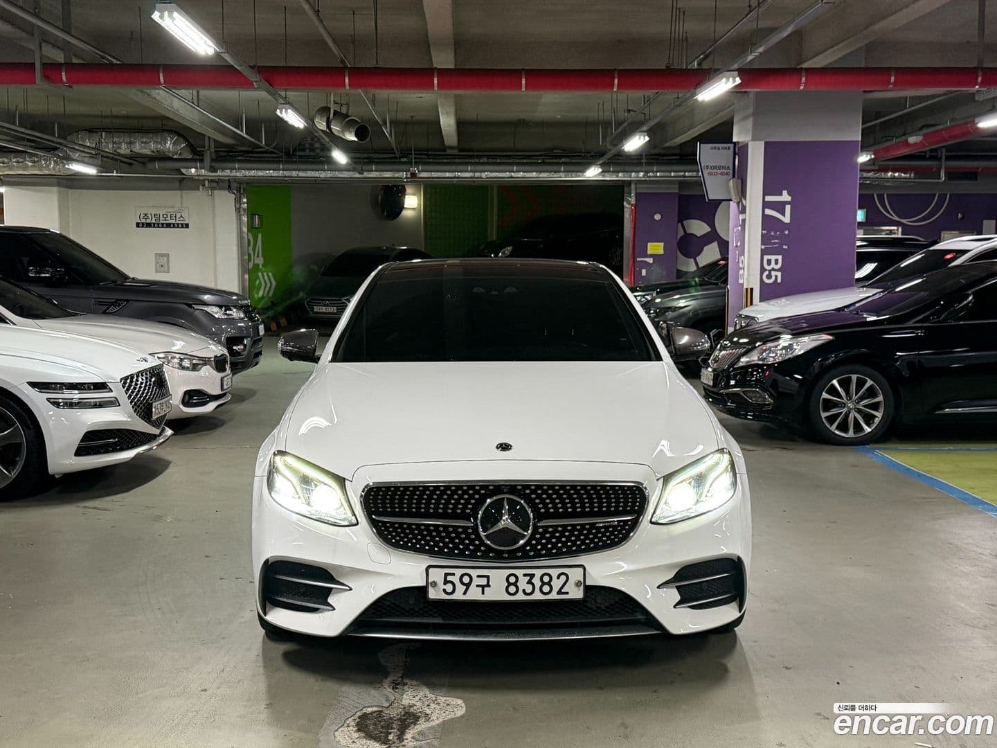 Main__Slider__Photo:E-Class Mercedes-Benz 2017.9-0