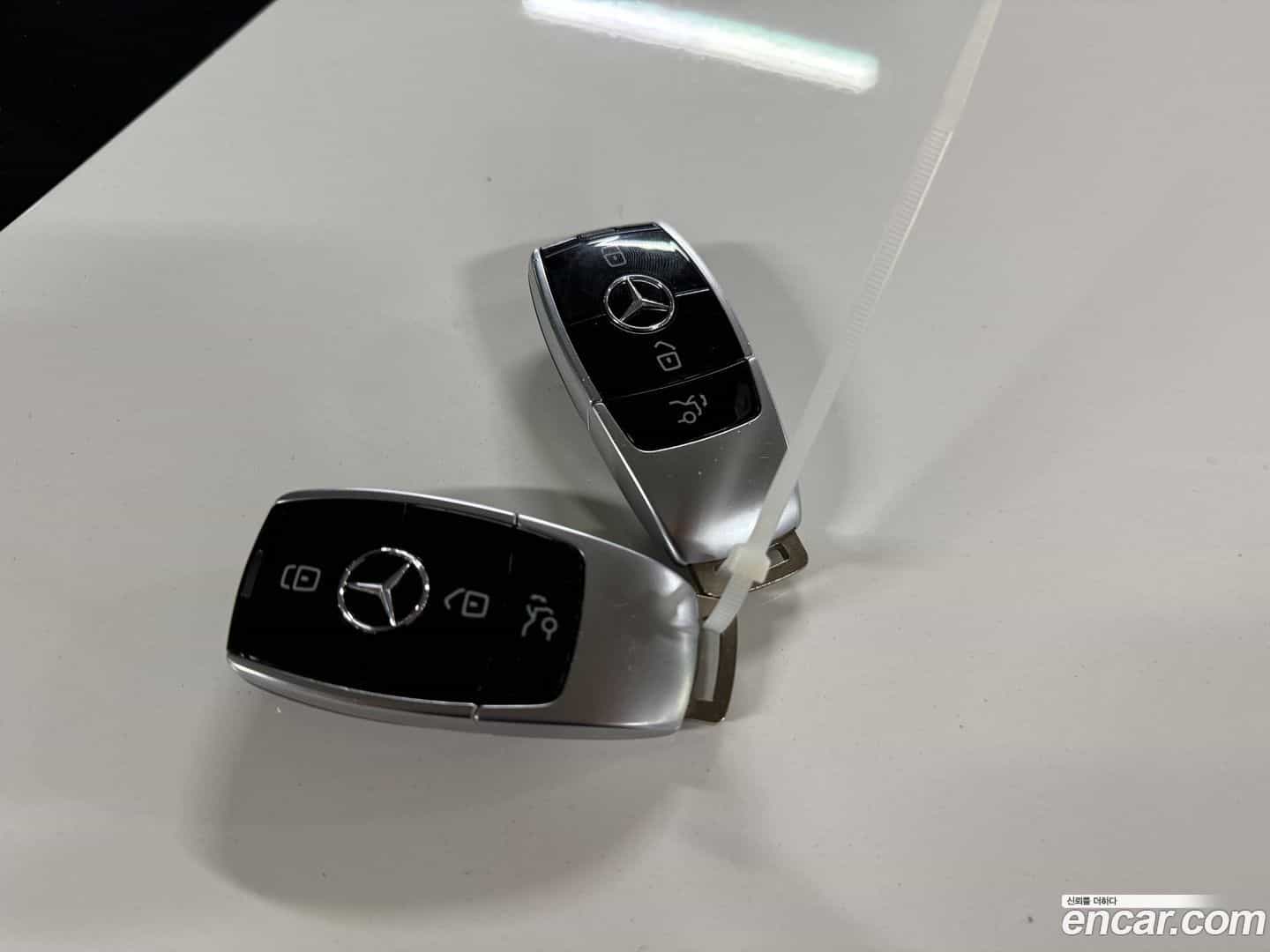 E-Class Mercedes-Benz 2017.9-OPTION-024