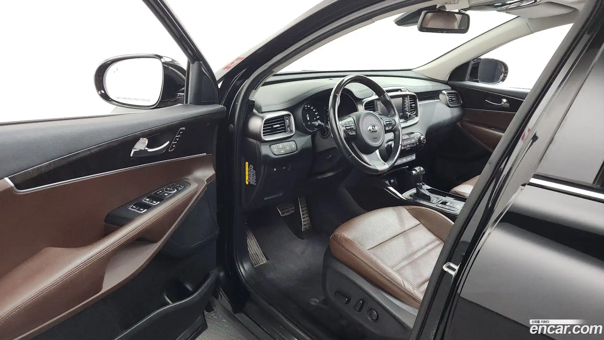 Sorento Kia 2016.8-INNER-010