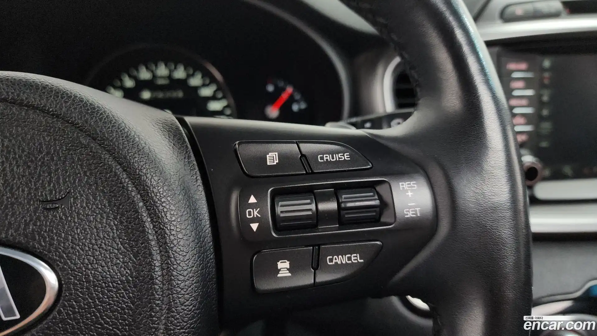 Sorento Kia 2016.8-OPTION-019