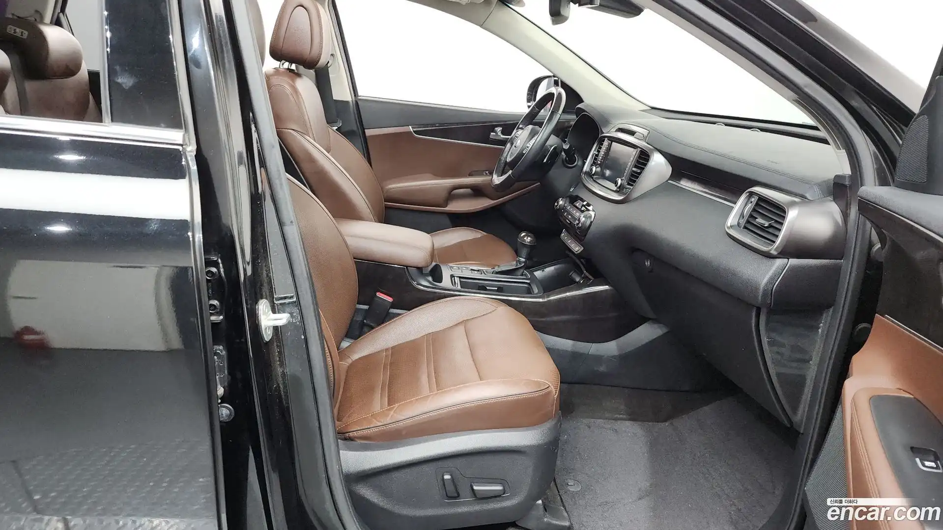 Sorento Kia 2016.8-INNER-036