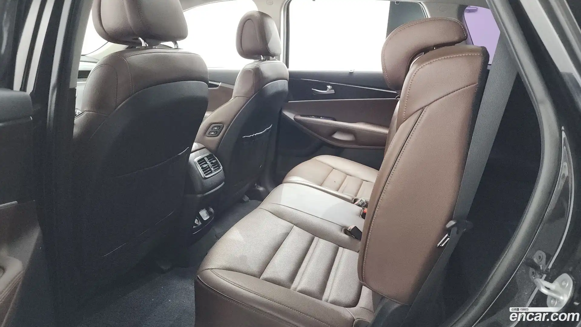 Sorento Kia 2016.8-OPTION-041