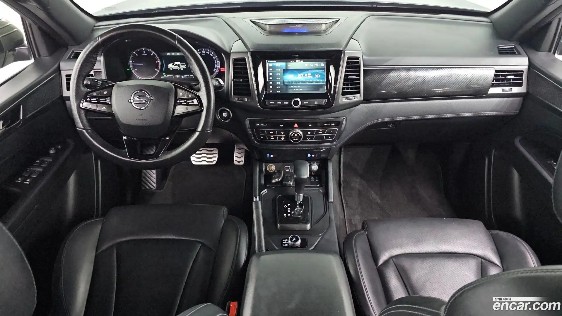 Rexton KG Mobility 2021.11-INNER-007