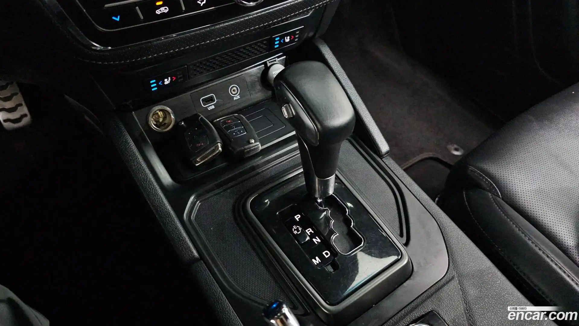 Rexton KG Mobility 2021.11-INNER-009