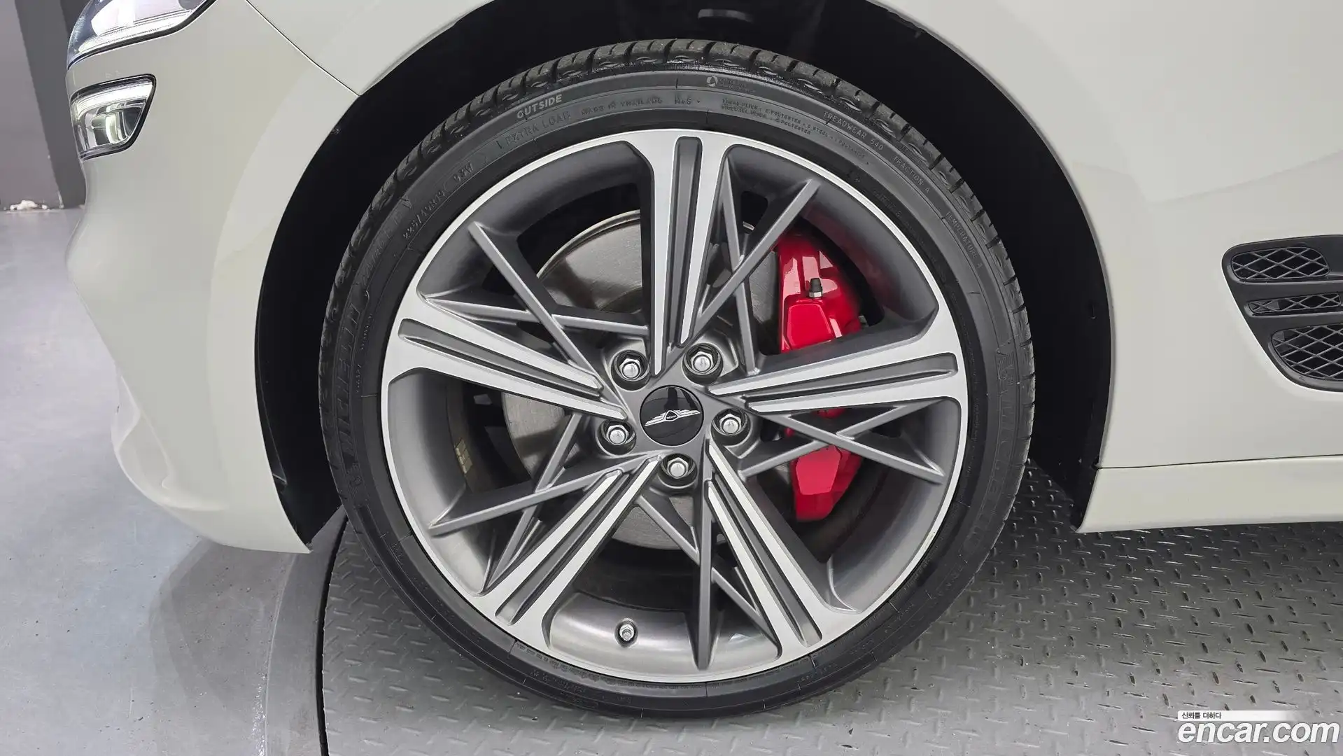 G70 Genesis 2023.11-OUTER-005