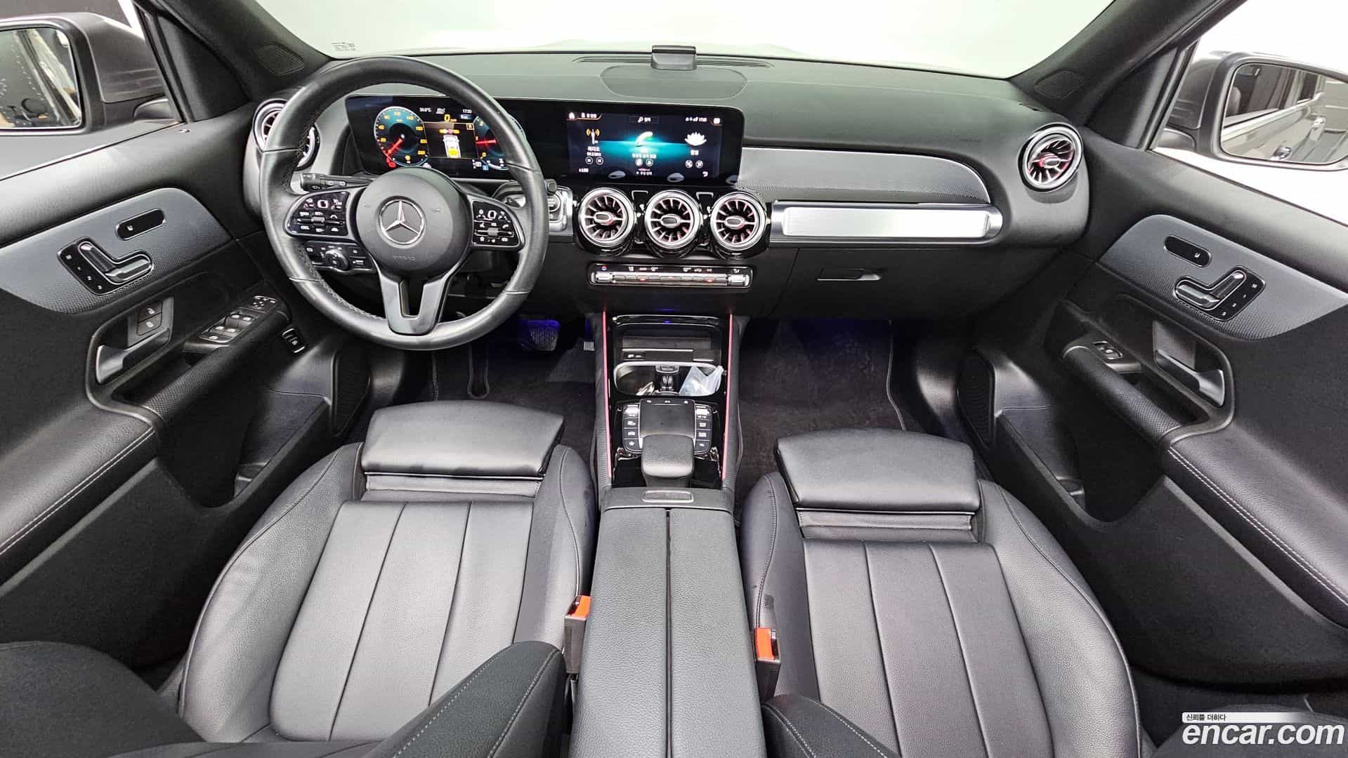 GLB-Class Mercedes-Benz 2021.6-INNER-007