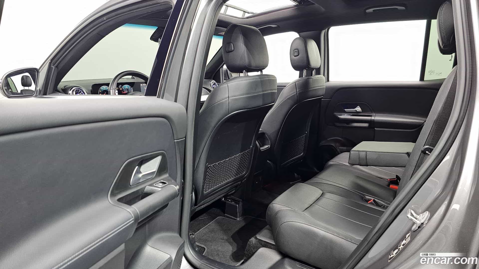 GLB-Class Mercedes-Benz 2021.6-OPTION-015