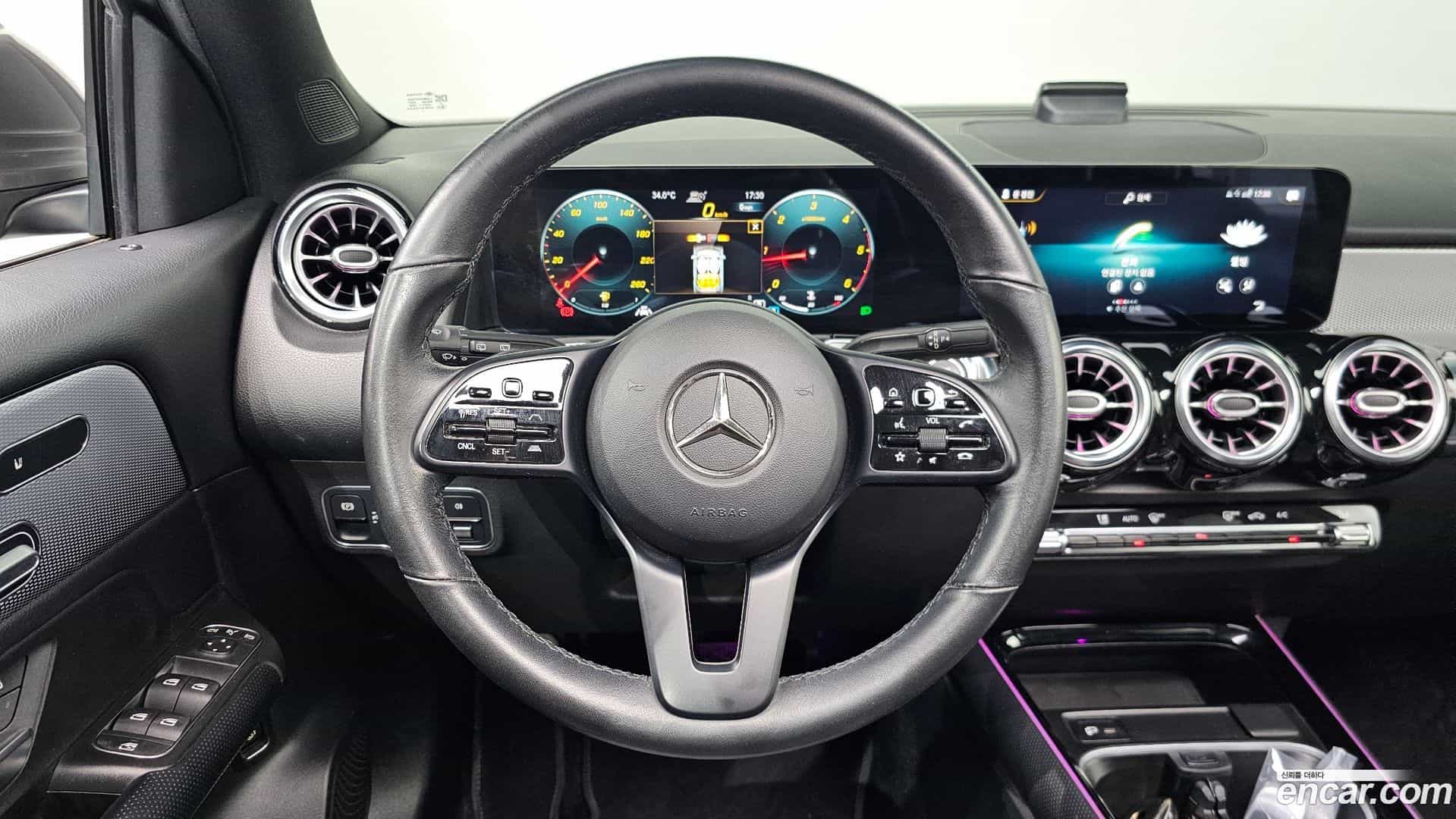 GLB-Class Mercedes-Benz 2021.6-OPTION-016