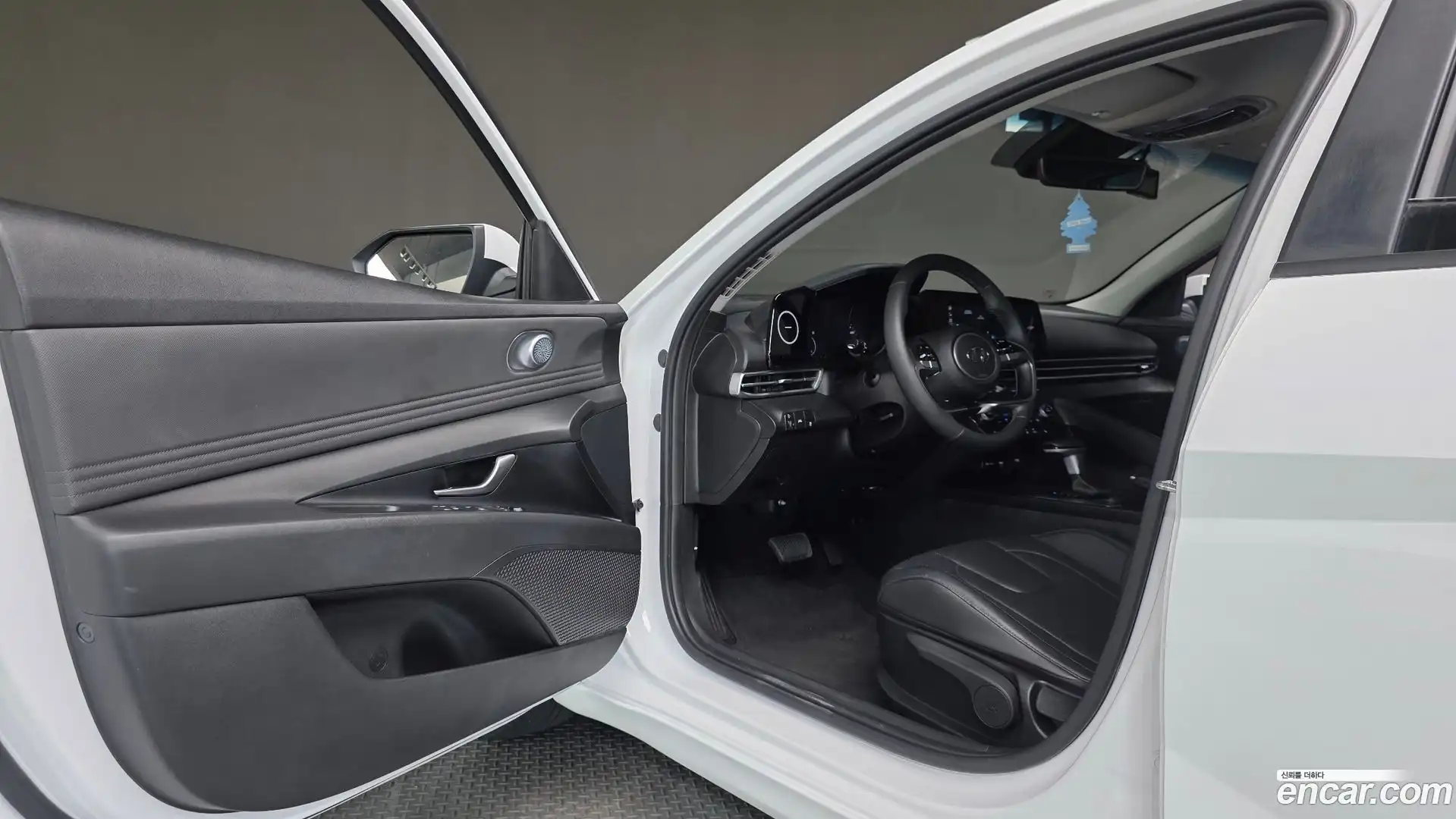 AVANTE Hyundai 2020.4-INNER-010