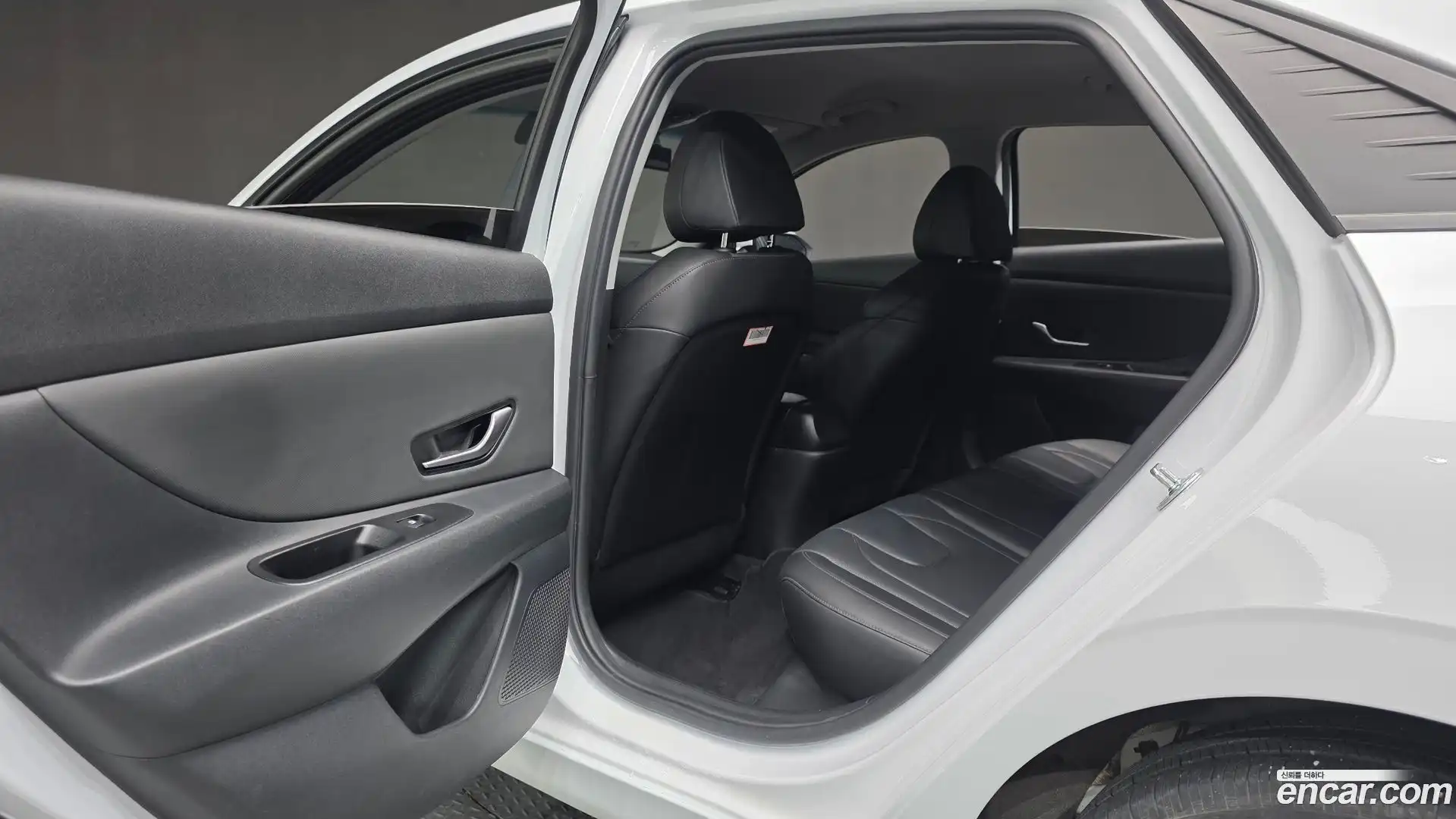 AVANTE Hyundai 2020.4-OPTION-021