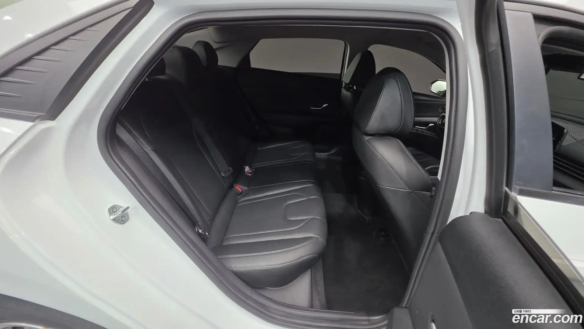 AVANTE Hyundai 2020.4-OPTION-022