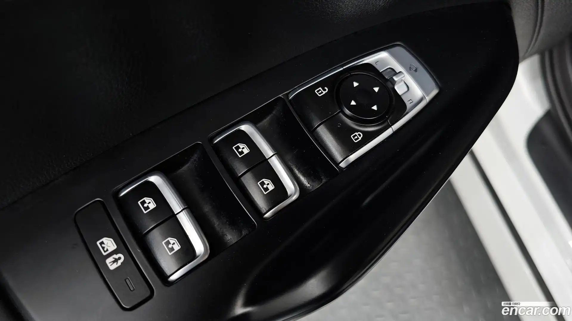 K5 Kia 2023.2-OPTION-042