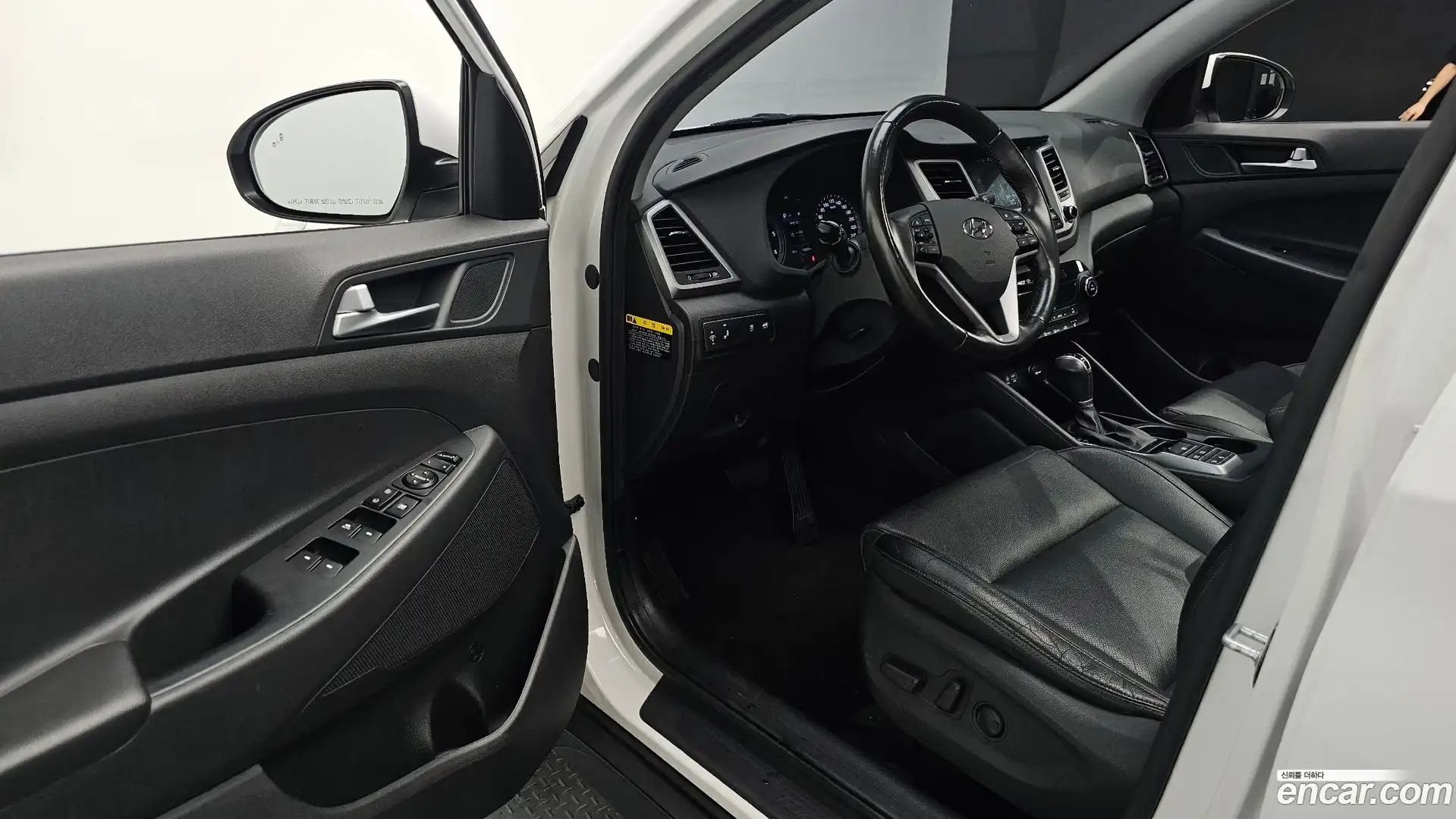Tucson Hyundai 2017.10-OPTION-015