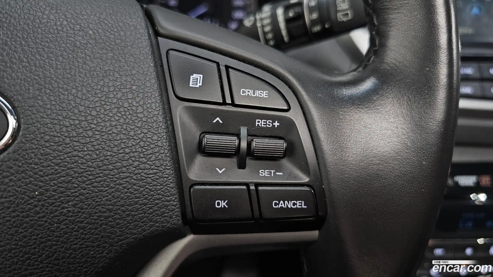 Tucson Hyundai 2017.10-OPTION-043