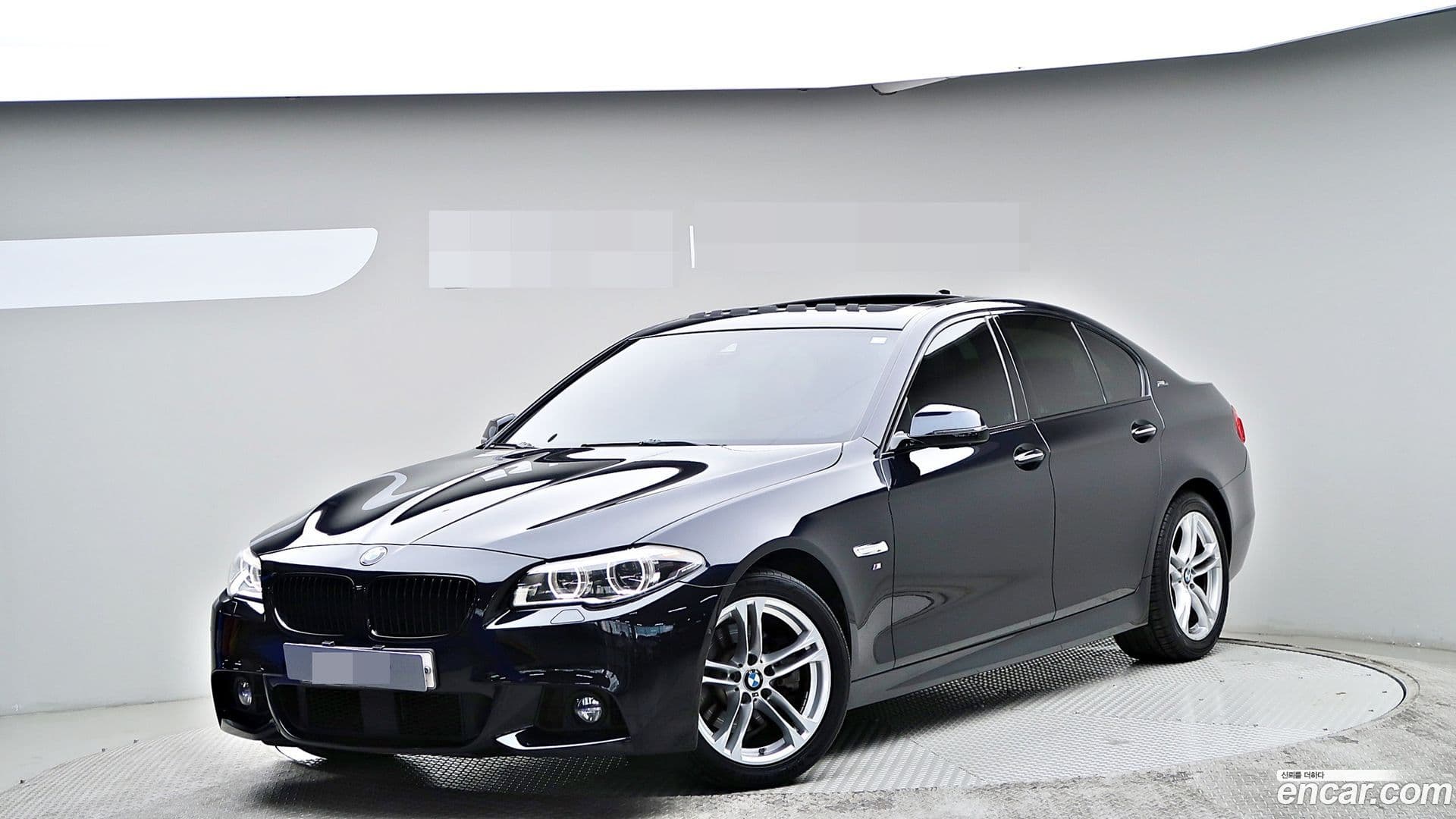 Main__Slider__Photo:5-Series BMW 2016.9-0