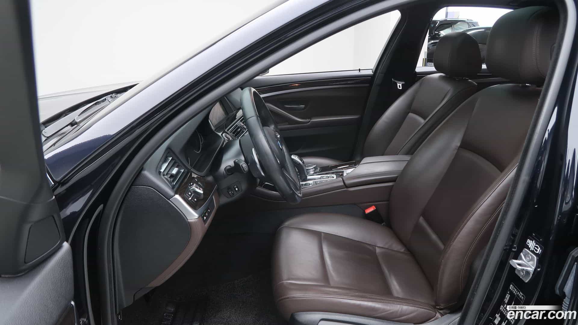 5-Series BMW 2016.9-INNER-010