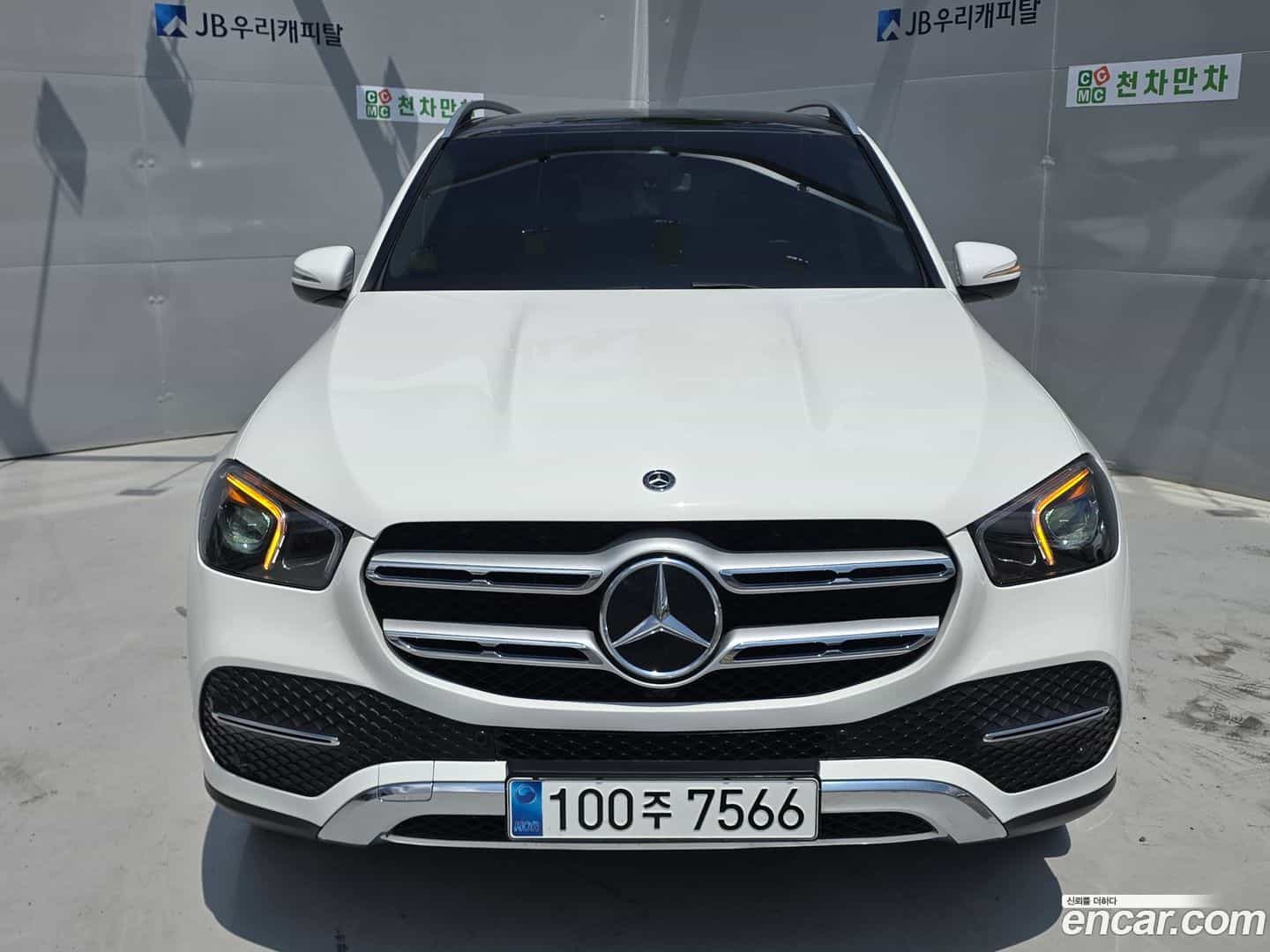 GLE-Class Mercedes-Benz 2020.7-OUTER-001