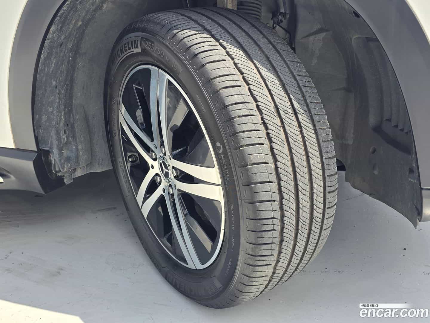 GLE-Class Mercedes-Benz 2020.7-OUTER-006