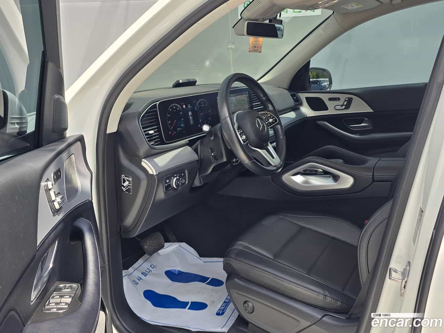 GLE-Class Mercedes-Benz 2020.7-INNER-009